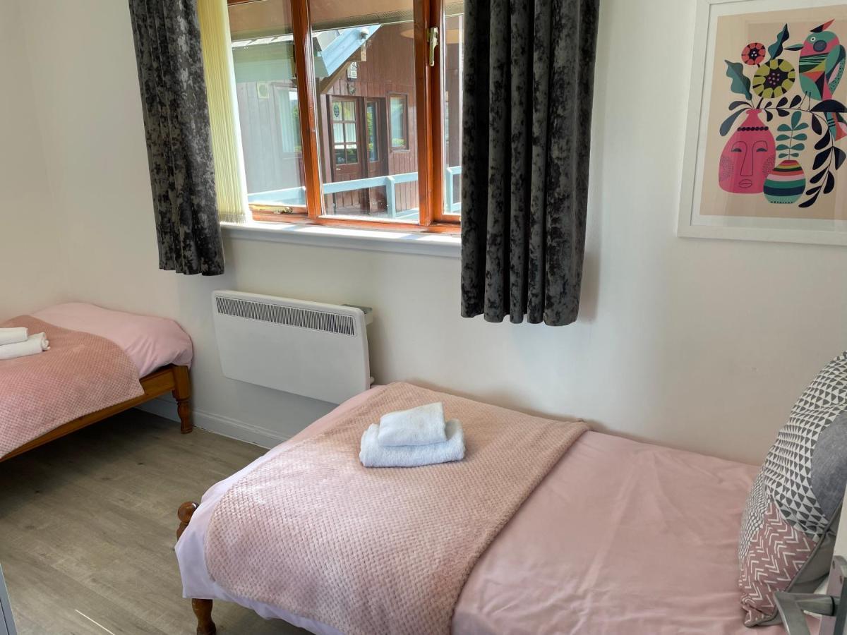 Wellsfield Farm Holiday Lodges Stirling Zewnętrze zdjęcie